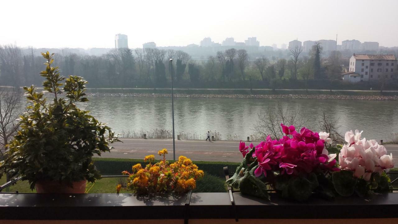 Verona Amazing River View Εξωτερικό φωτογραφία